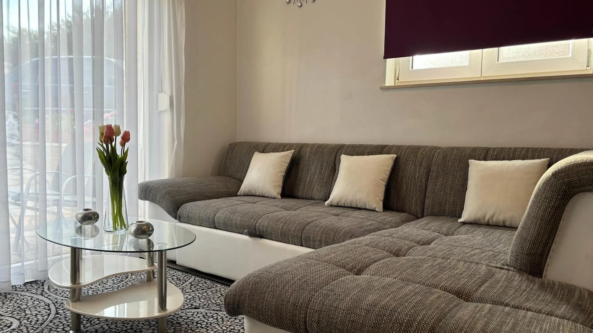 Kristina Apartments 扎达尔